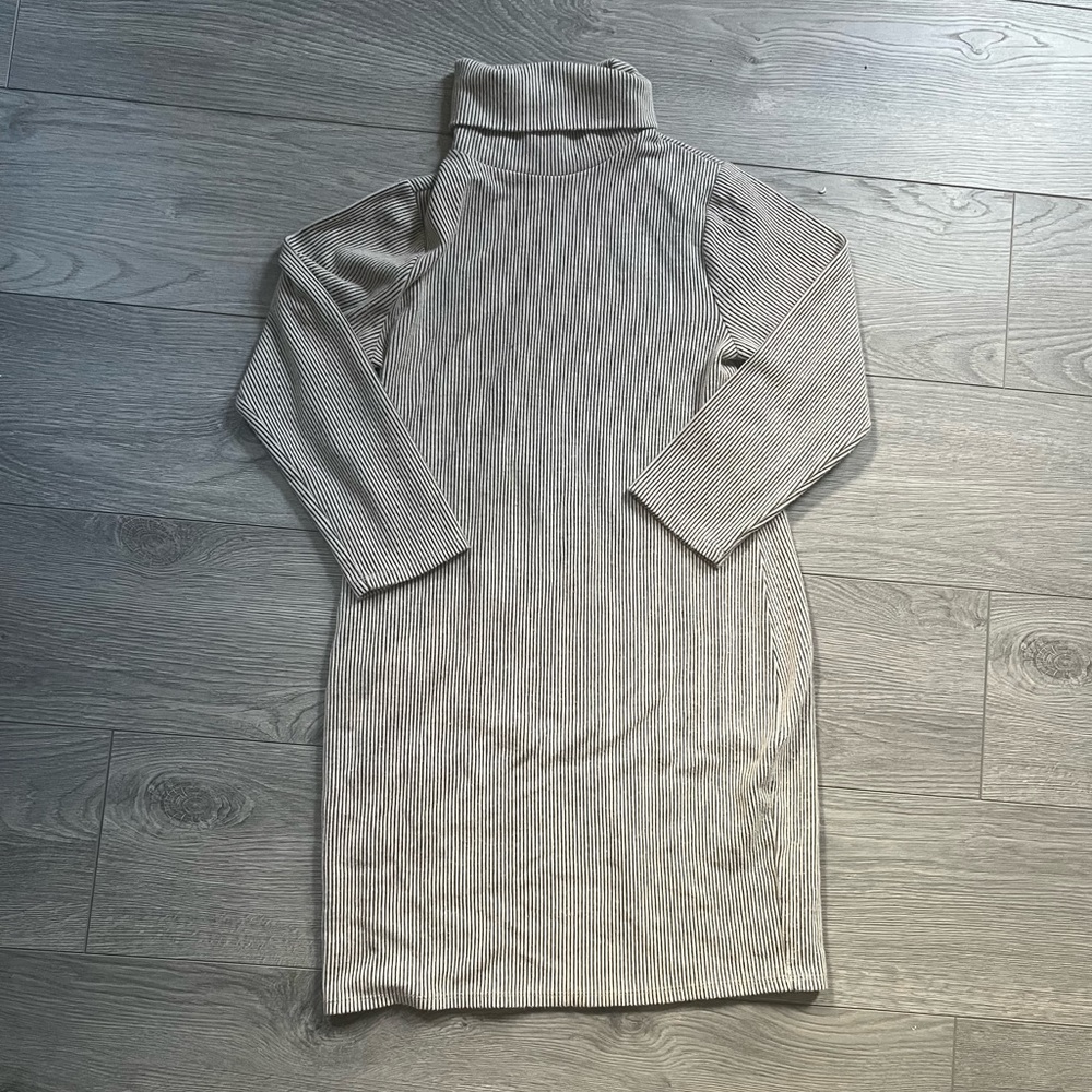 urban outfitters turtleneck sweater dress - Picture 2 of 9